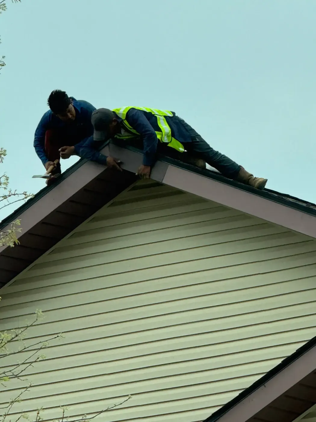 Manufacturer-certified roof installation in New Haven